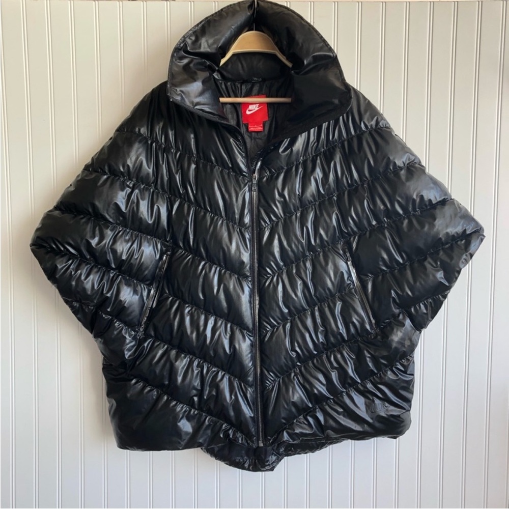 Nike Black Cascade Down Puffer Vest Poncho L